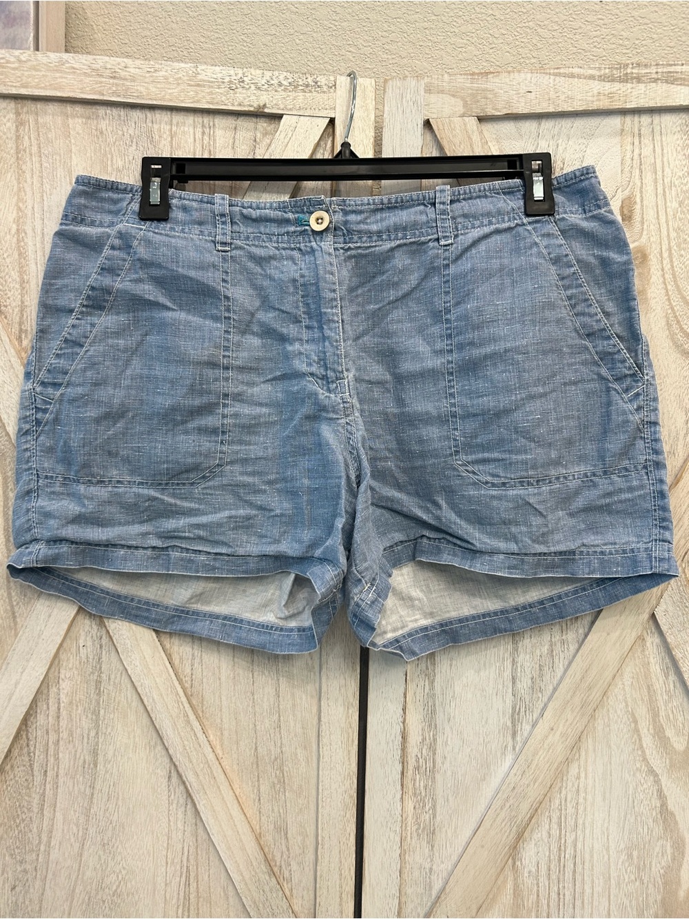 Tommy Bahama Chambray High-Rise Shorts - Light Blue